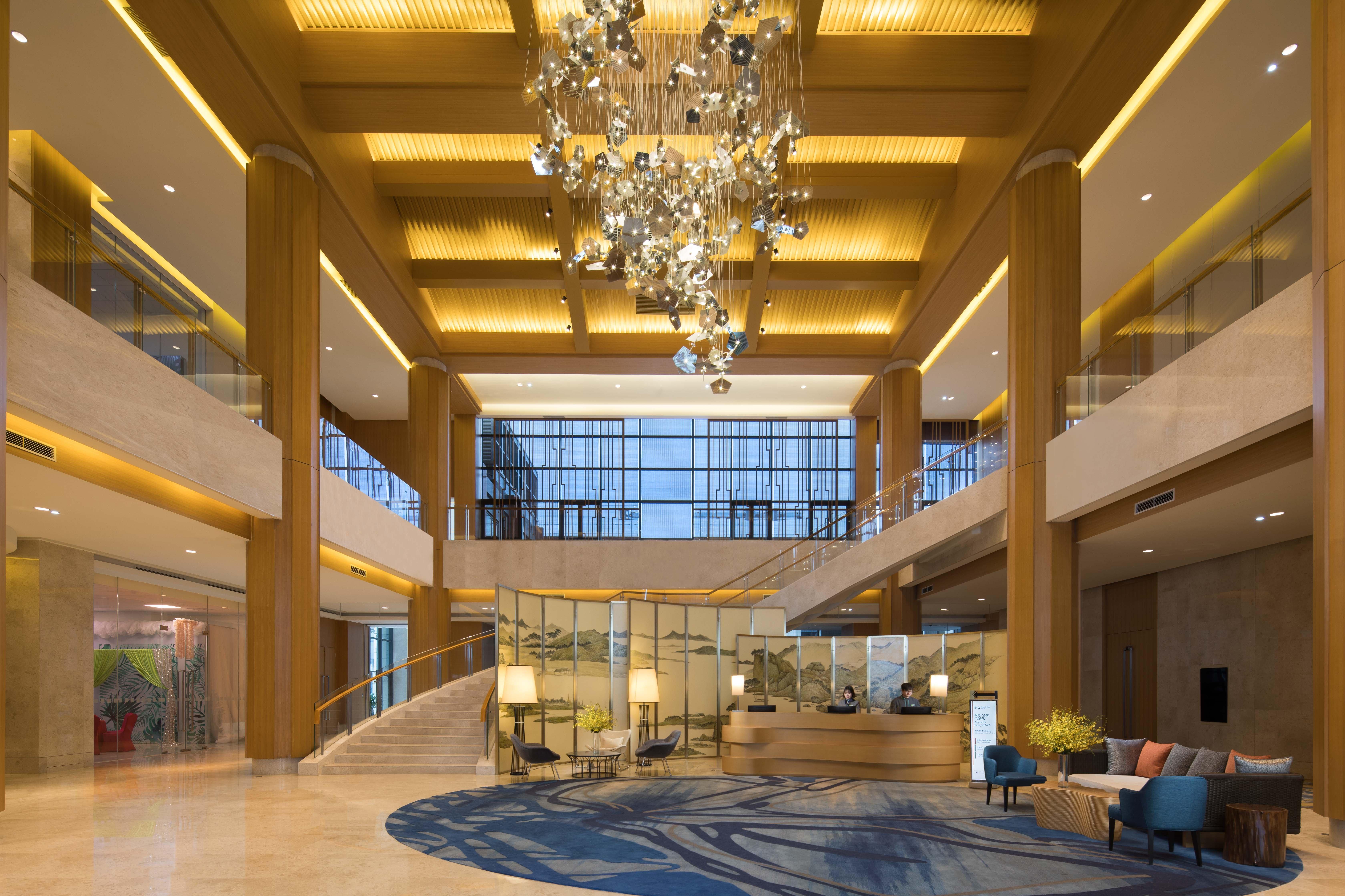 Holiday Inn Kunshan Huaqiao, an IHG Hotel Exterior foto